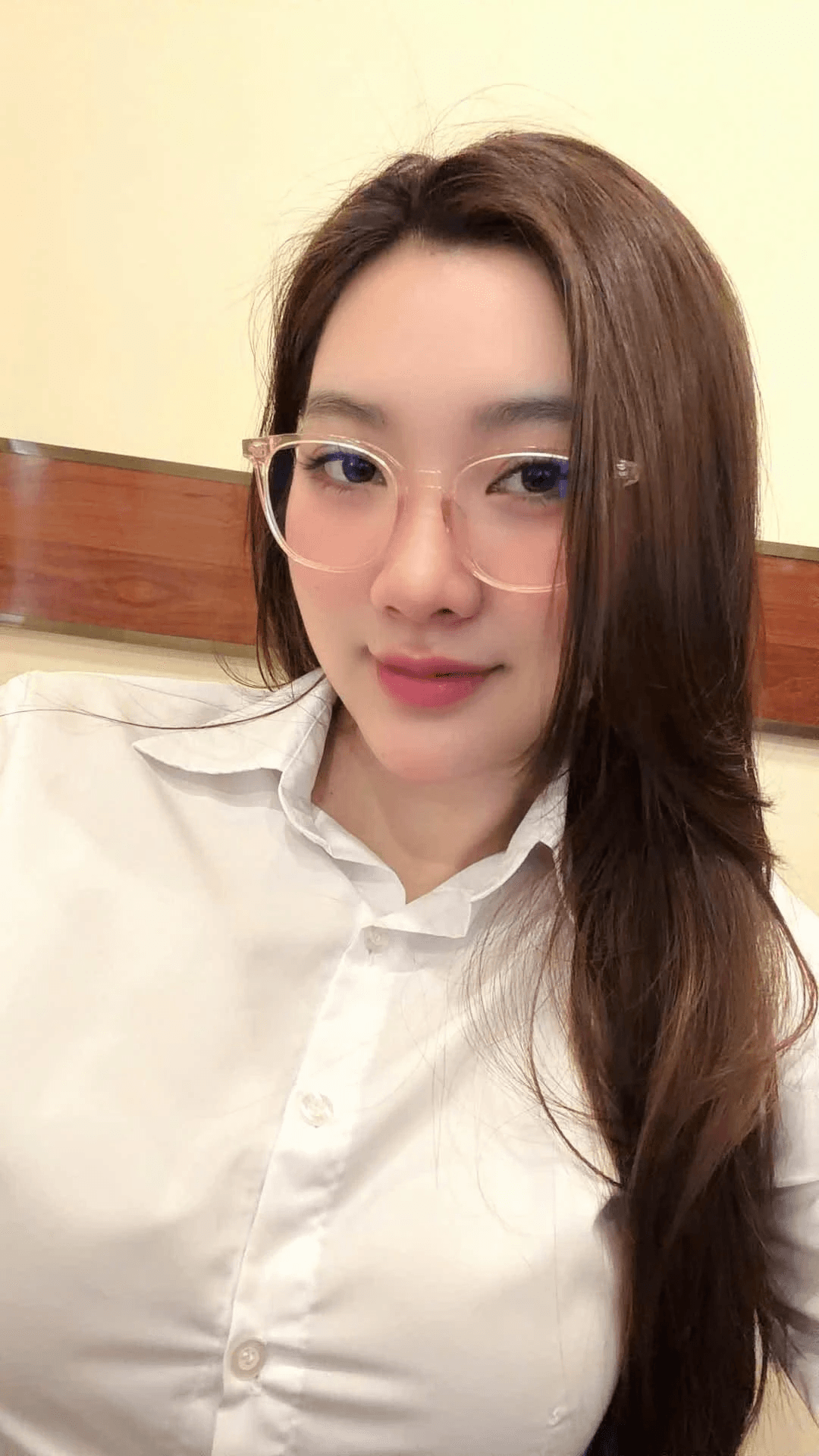 Huyền Trân, Lễ tân tại Foxfit